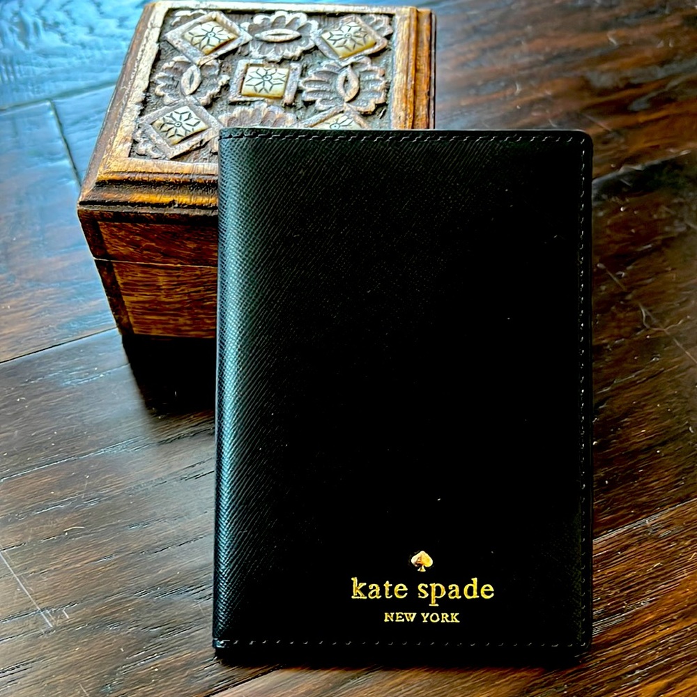 Kate Spade passport cover